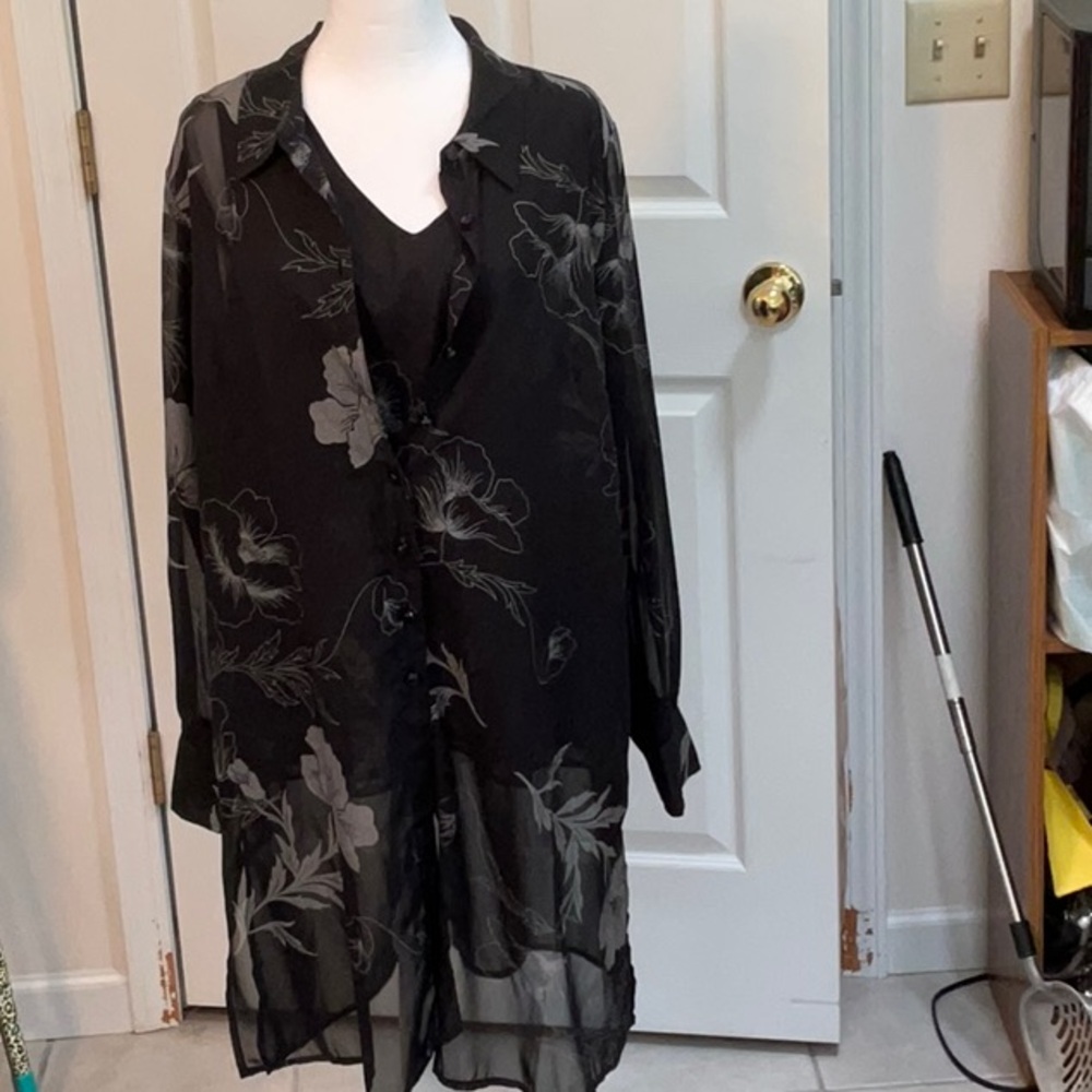 SUSAN GRAVER STYLE SET OF TWO TANK TOP AND OUTER TOP SIZE LARGE NWT